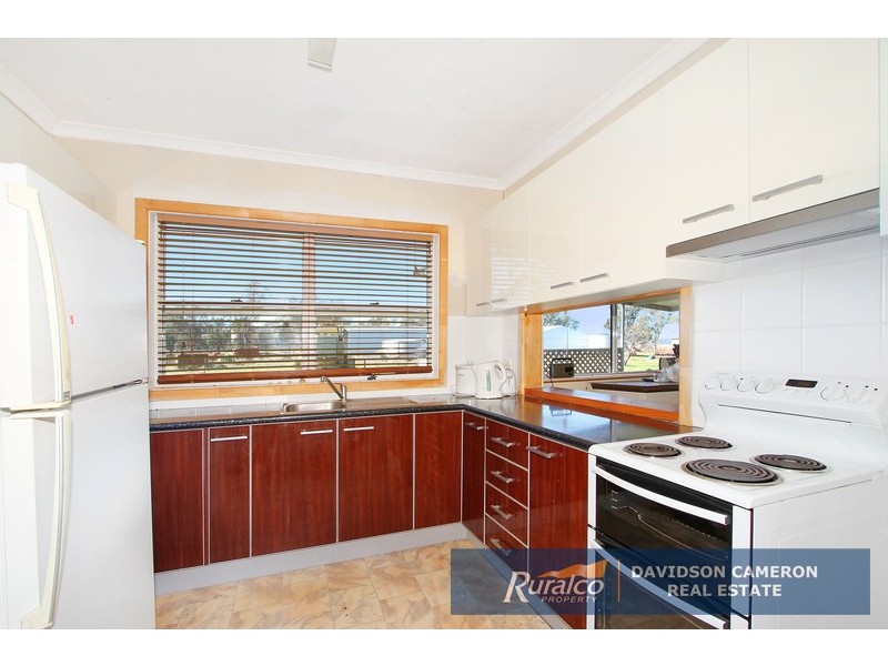 “Roslyn” 100 Leys Road, Piallaway NSW 2342