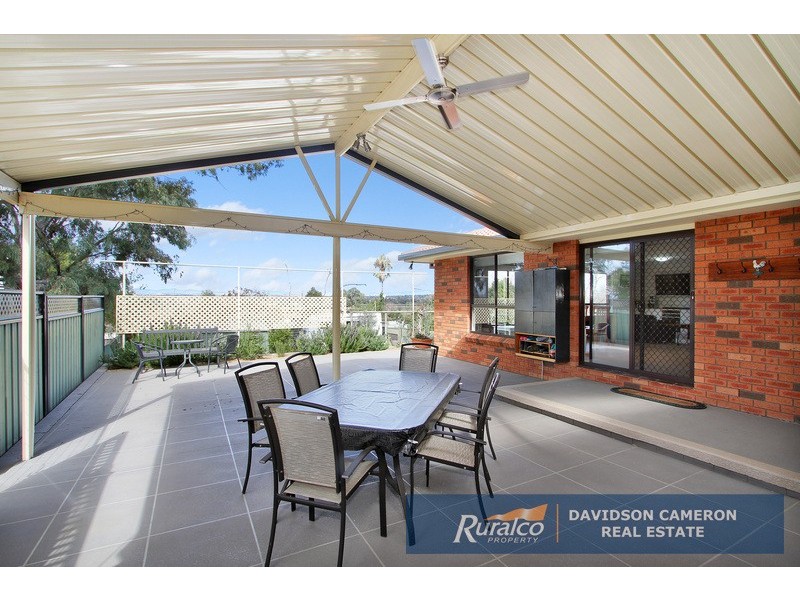 31 Valley Drive, Tamworth NSW 2340