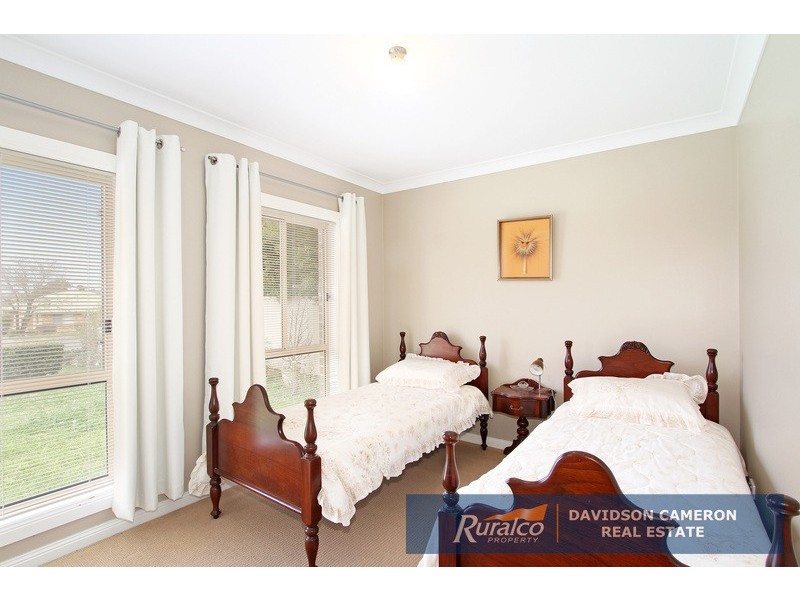 42 Campbell Road, Tamworth NSW 2340