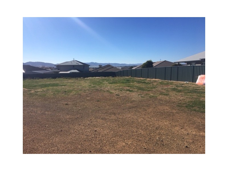 5 Gabriella Way, Tamworth NSW 2340