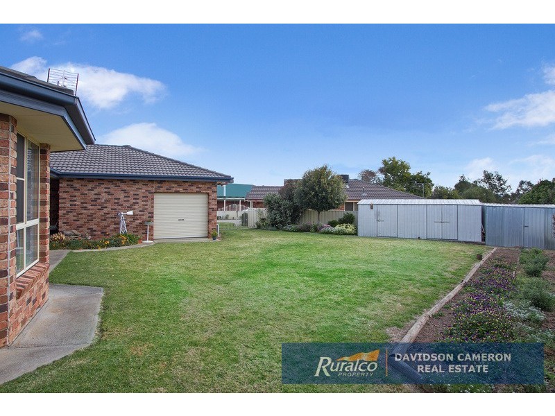 6 Nardoo Place, Tamworth NSW 2340