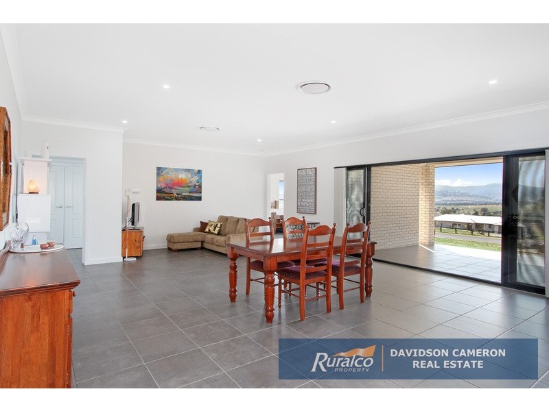 45 Falcon Drive, Tamworth NSW 2340