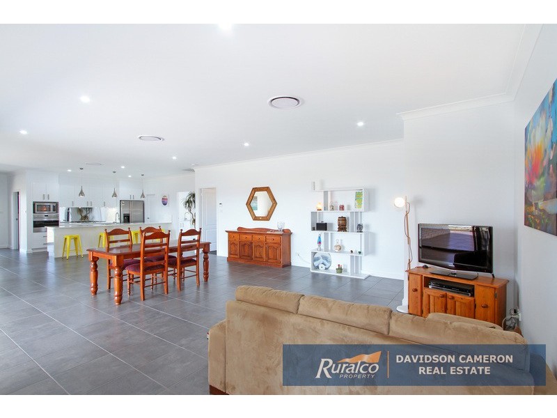 45 Falcon Drive, Tamworth NSW 2340