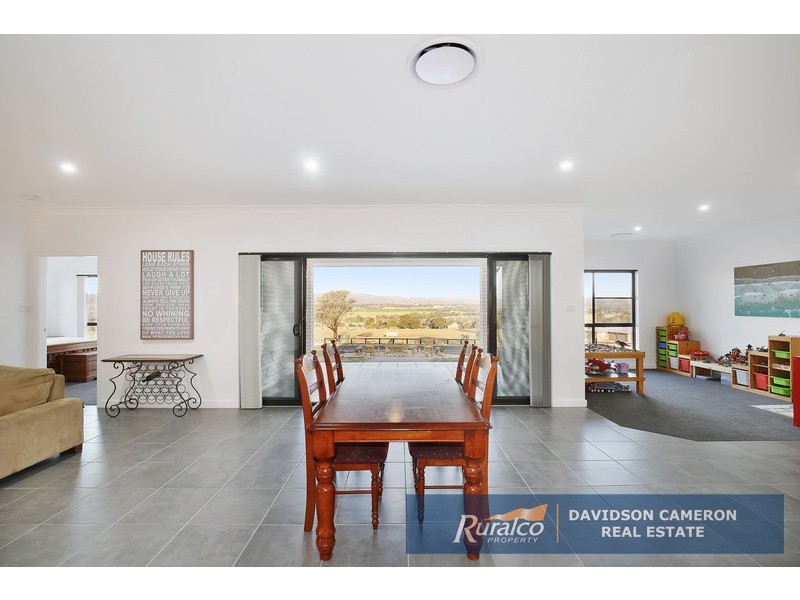 45 Falcon Drive, Tamworth NSW 2340