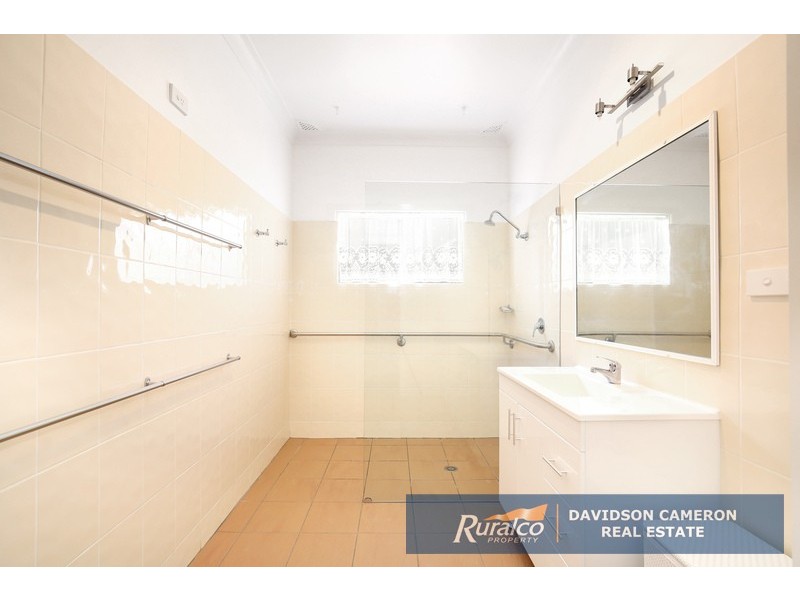 39 Johnston Street, Tamworth NSW 2340