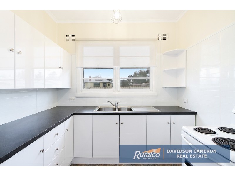 11 Kathleen Street, Tamworth NSW 2340