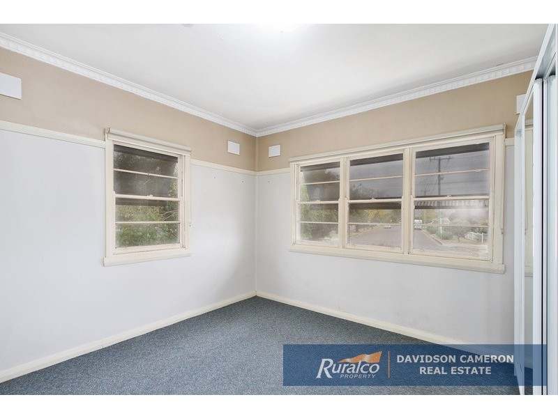 11 Kathleen Street, Tamworth NSW 2340