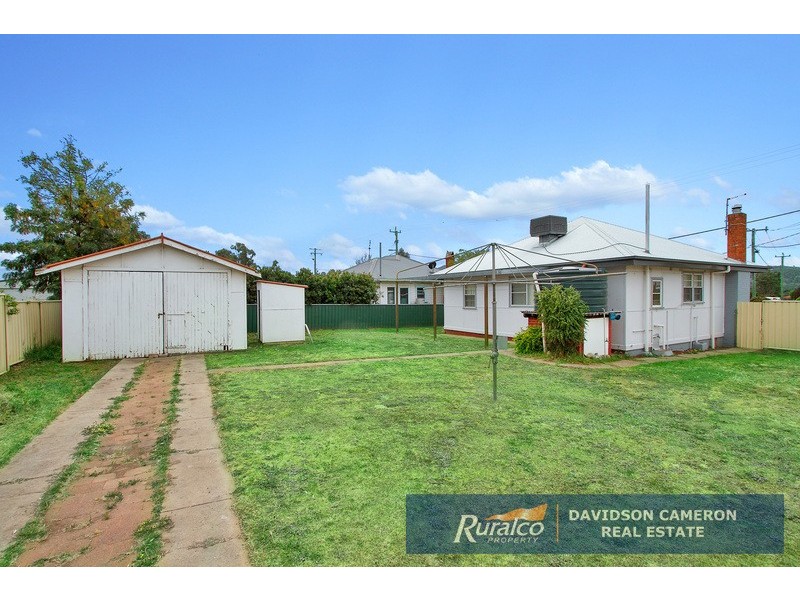 11 Kathleen Street, Tamworth NSW 2340