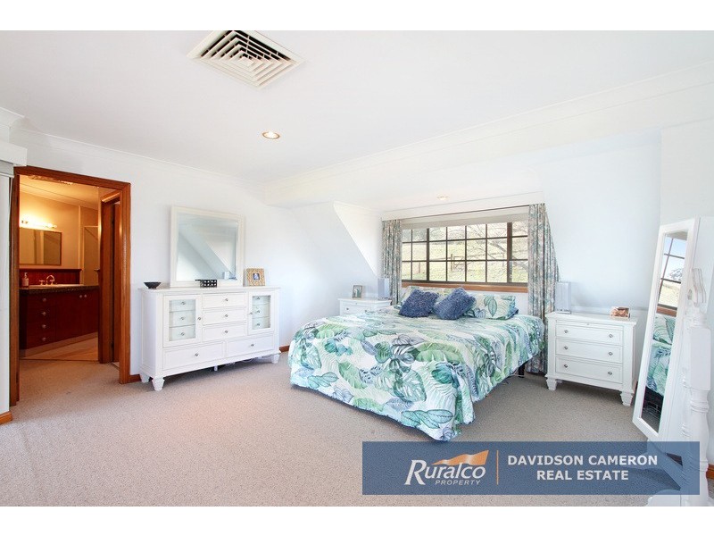 13 Bradley Place, Tamworth NSW 2340