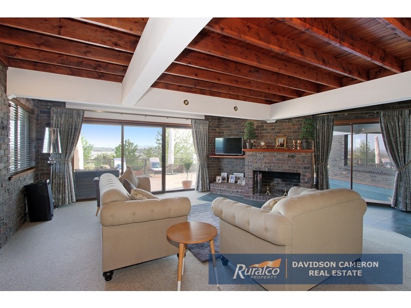 13 Bradley Place, Tamworth NSW 2340