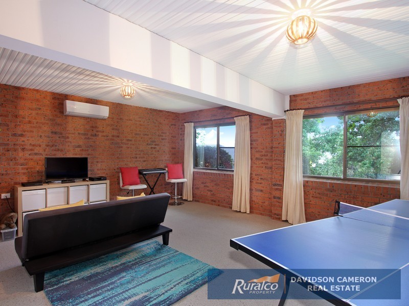 13 Bradley Place, Tamworth NSW 2340
