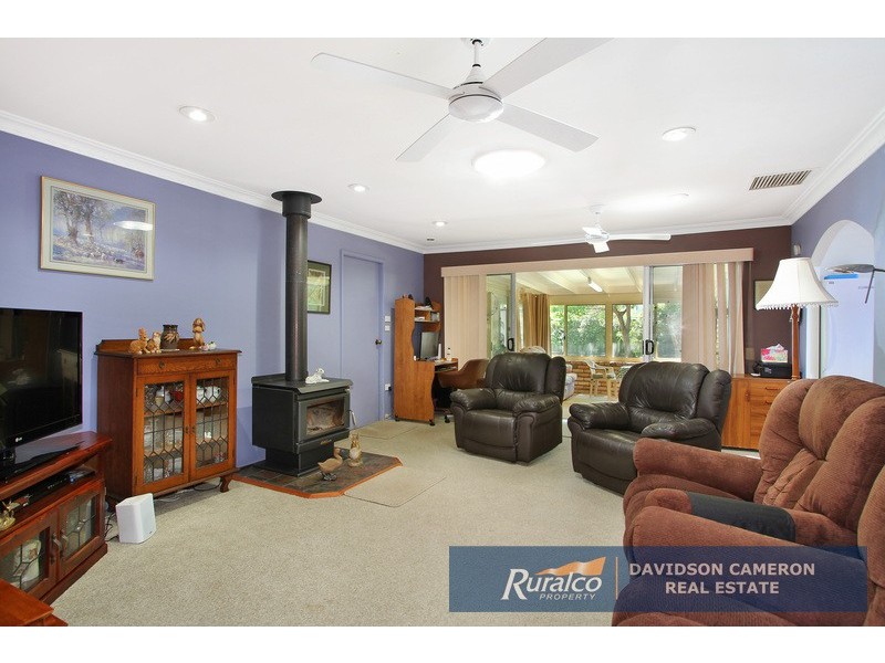 11 Fisher Road, Tamworth NSW 2340