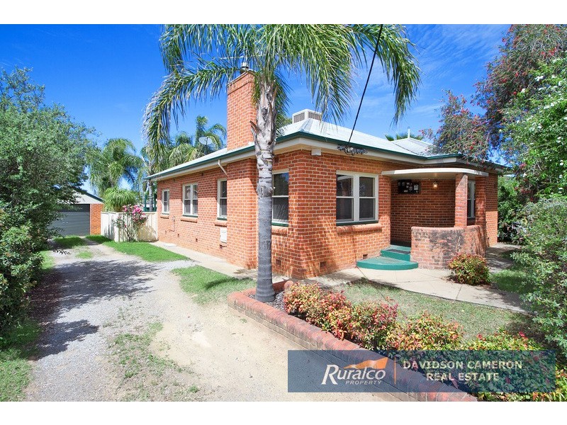 8 Scott Road, Tamworth NSW 2340