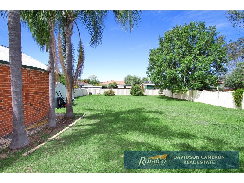 8 Scott Road, Tamworth NSW 2340