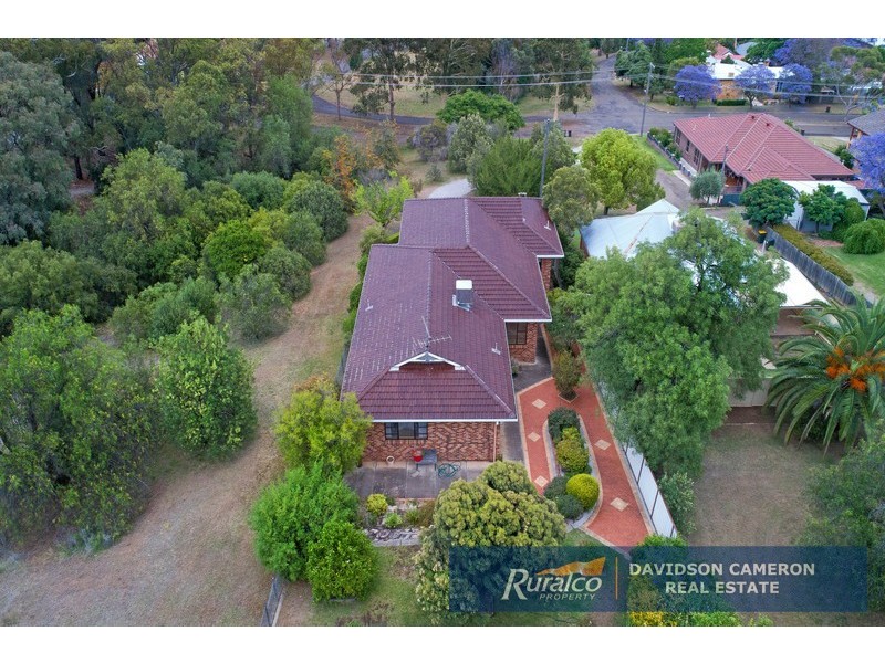 114 Raglan Street, Tamworth NSW 2340