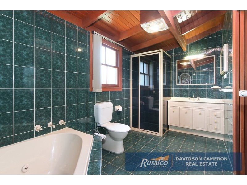 11 Lawson Place, Tamworth NSW 2340