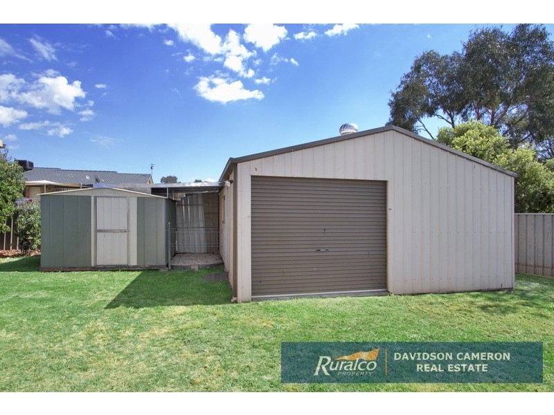 11 Lawson Place, Tamworth NSW 2340