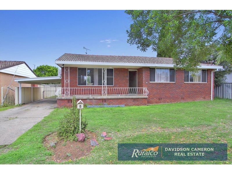 8 Robina Street, Tamworth NSW 2340