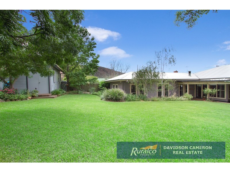 196A Carthage Street, Tamworth NSW 2340