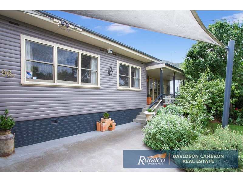 196A Carthage Street, Tamworth NSW 2340