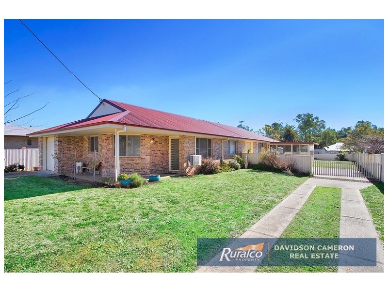 1/4 Burrell Street, Manilla NSW 2346