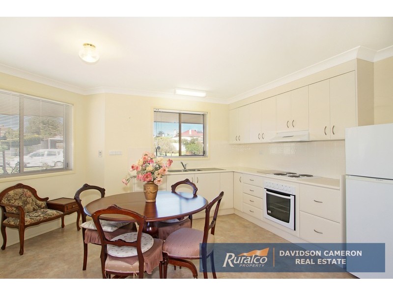1/4 Burrell Street, Manilla NSW 2346