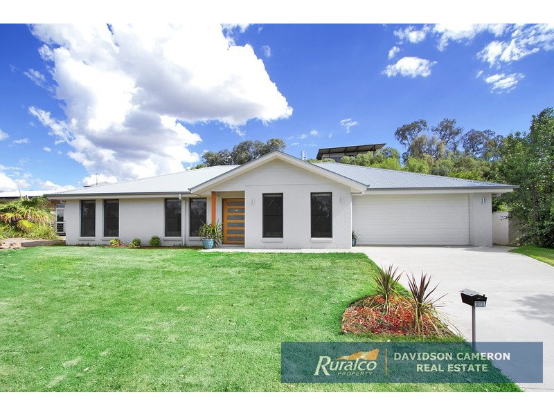 111 Strafford Street, Manilla NSW 2346