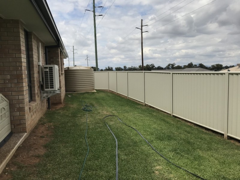 27 Tulipwood Crescent, Tamworth NSW 2340