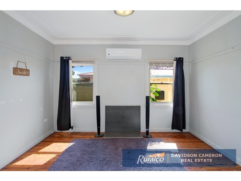 42 Robert Street, Tamworth NSW 2340