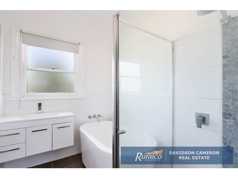 42 Robert Street, Tamworth NSW 2340