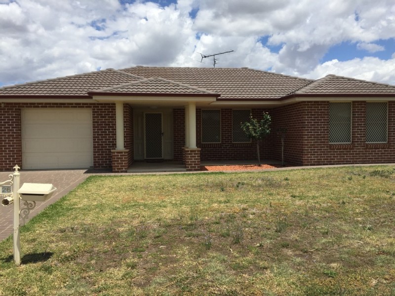 26 Warwick Road, Tamworth NSW 2340