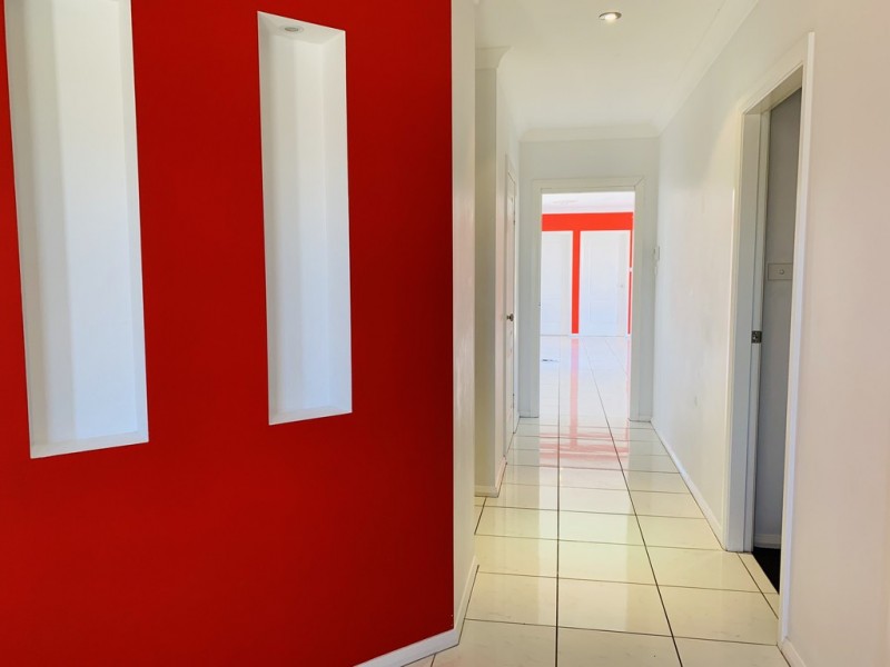 60 The Heights, Tamworth NSW 2340