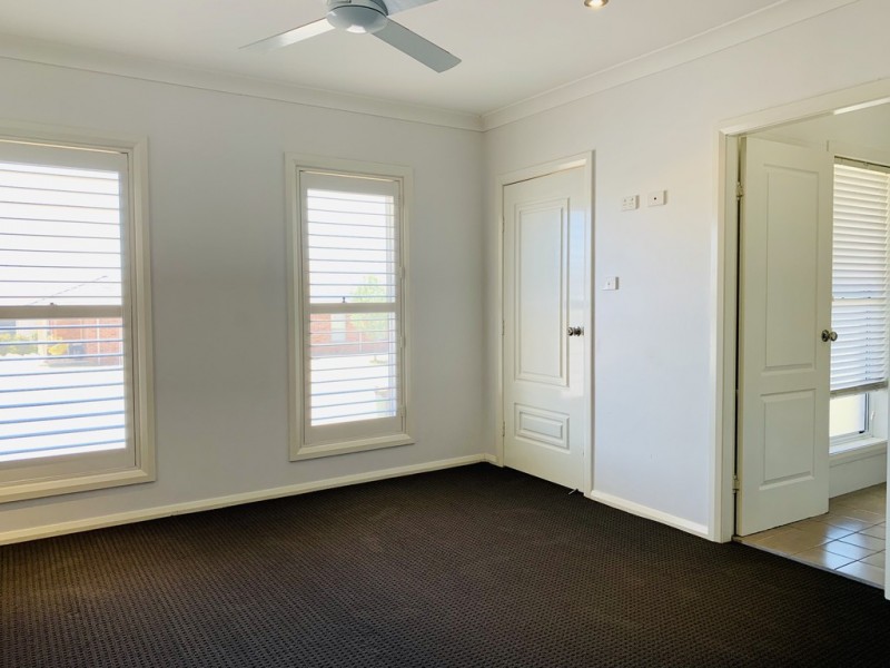 60 The Heights, Tamworth NSW 2340