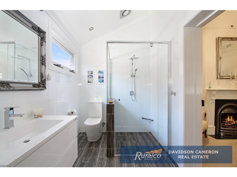 64 Napier Street, Tamworth NSW 2340