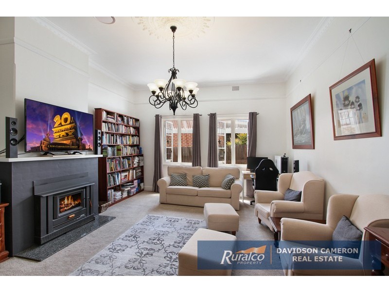 64 Napier Street, Tamworth NSW 2340