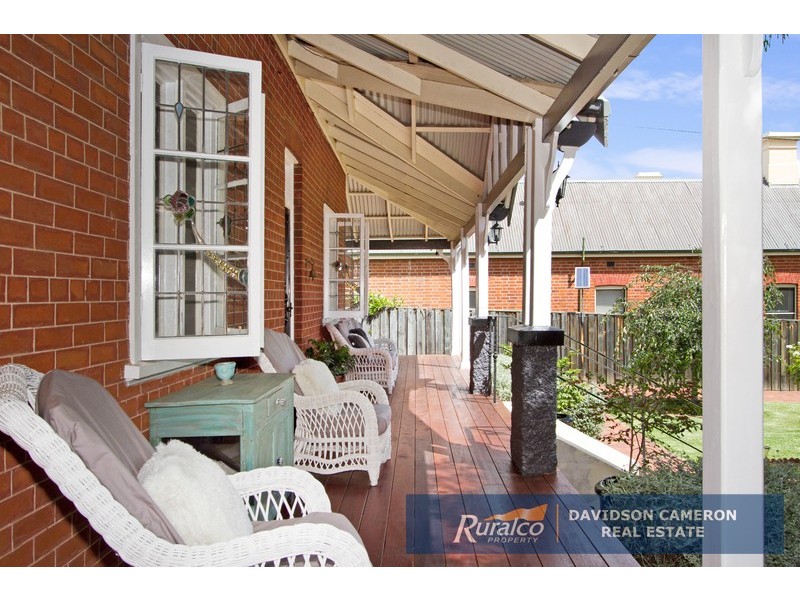 64 Napier Street, Tamworth NSW 2340