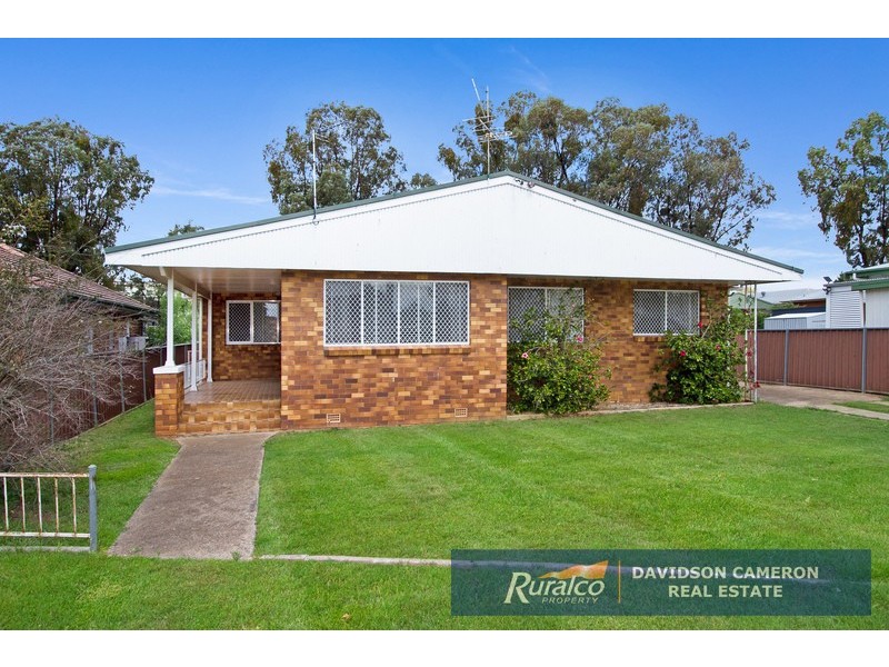 12 Duri Road, Tamworth NSW 2340 Davidson Cameron McCulloch & Co Sold