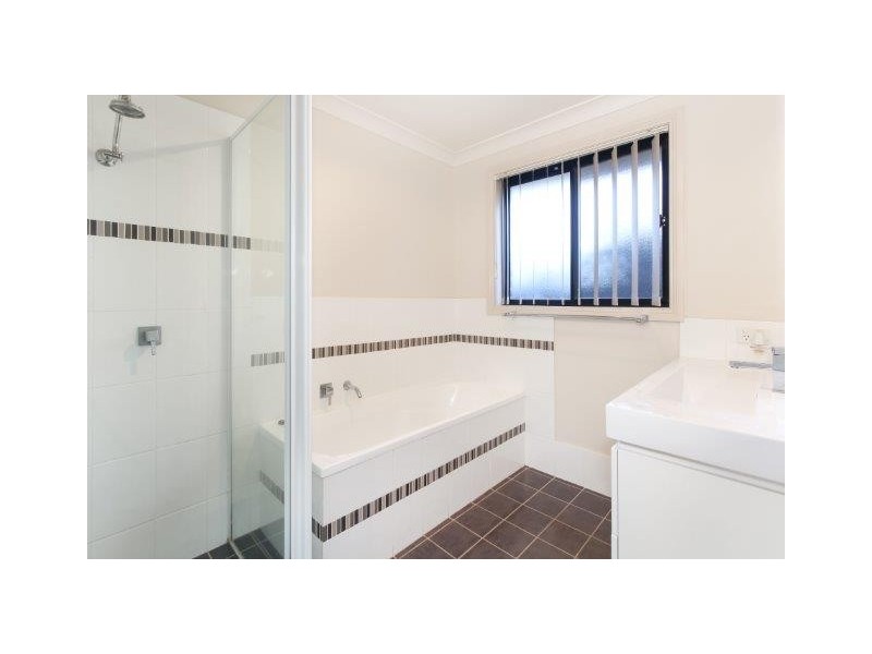 4 Emu Close, Calala NSW 2340