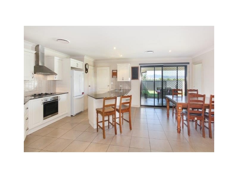 4 Emu Close, Calala NSW 2340