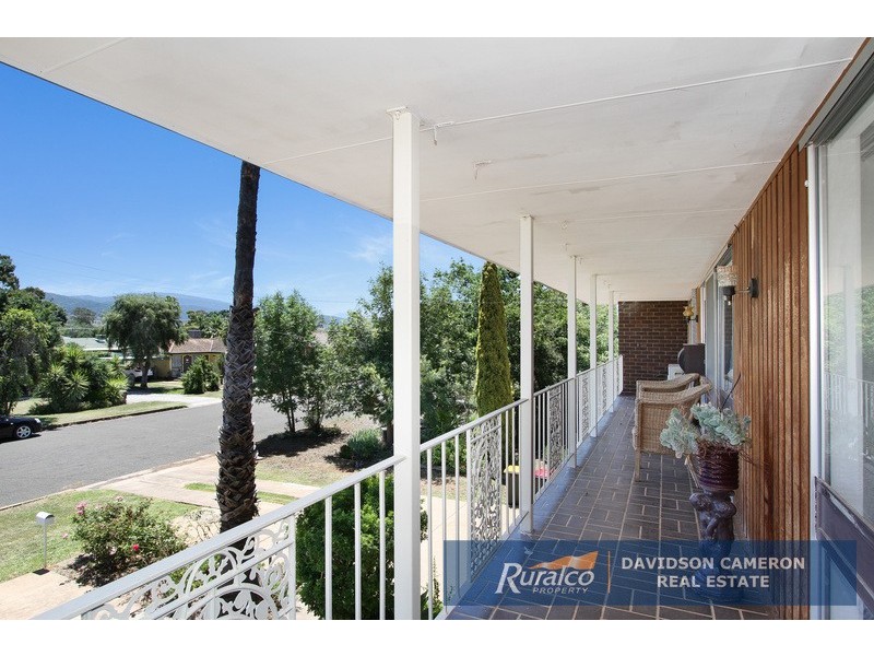 6 Kamilaroi Crescent, Manilla NSW 2346