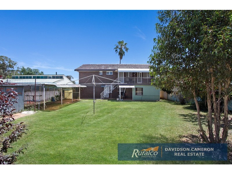 6 Kamilaroi Crescent, Manilla NSW 2346