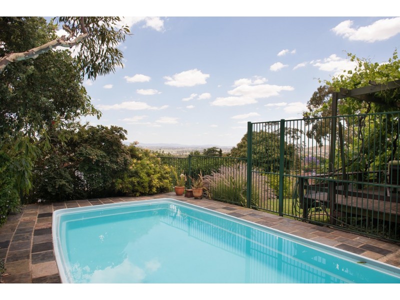 13 Warramunga Avenue, Tamworth NSW 2340