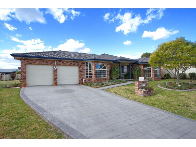6 Nardoo Place, Tamworth NSW 2340