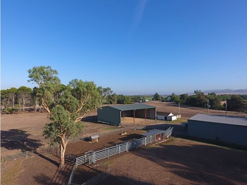 “Jansens” 63 Blairmore Lane, Aberdeen NSW 2336