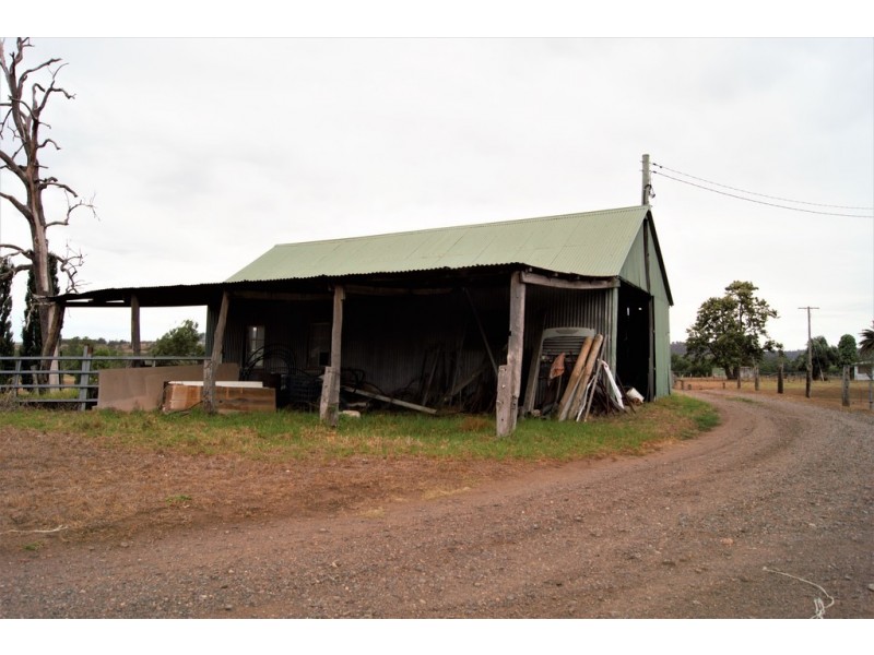 “Jansens” 63 Blairmore Lane, Aberdeen NSW 2336