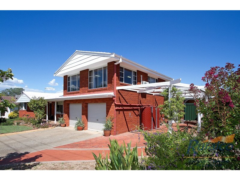 21 Kyooma Street, Tamworth NSW 2340