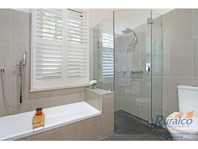 111 Carthage Street, Tamworth NSW 2340