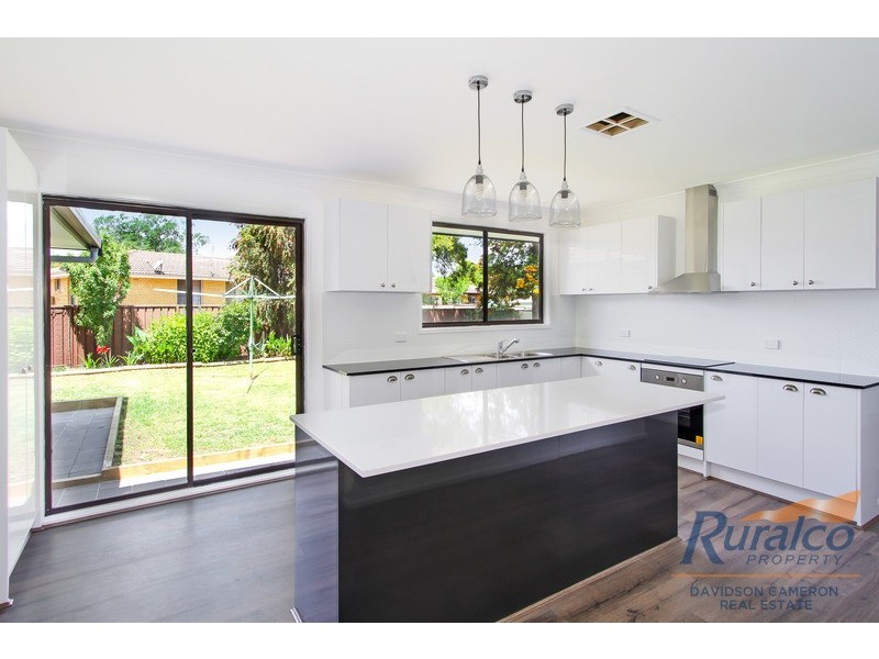 16 Kamilaroi Crescent, Manilla NSW 2346
