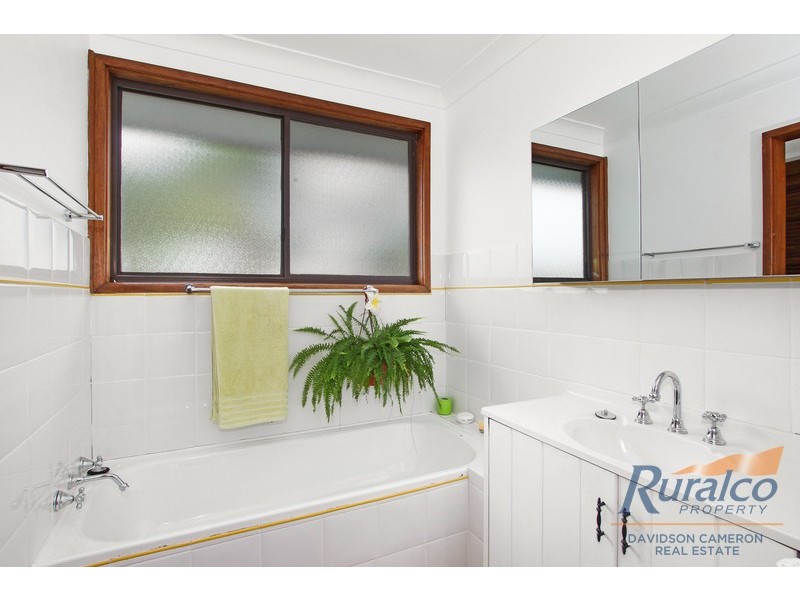 16 Kamilaroi Crescent, Manilla NSW 2346
