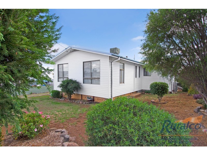 2 McLachlan Street, Werris Creek NSW 2341